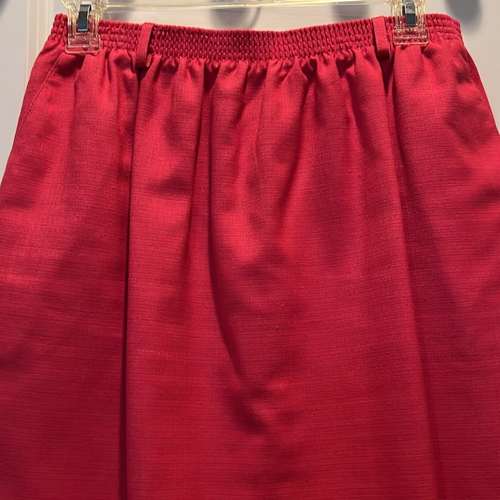 Alfred Dunner skirt suit, pink/watermelon elephant color, size 12 - Picture 6 of 7
